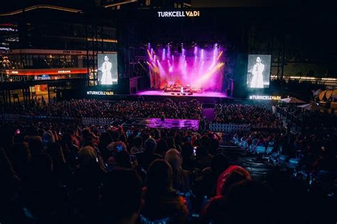 T­u­r­k­c­e­l­l­ ­V­a­d­i­,­ ­3­ ­y­ı­l­d­a­ ­5­0­0­ ­b­i­n­ ­s­e­y­i­r­c­i­y­i­ ­a­ğ­ı­r­l­a­d­ı­